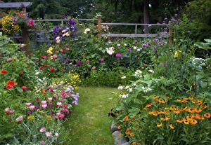 Images Dated 23rd July 2005: Flower Garden designs - Sammamish, Washington