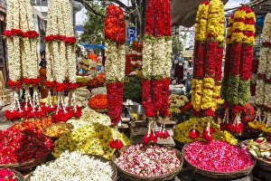 Images Dated 23rd September 2005: Flower shop, southern India