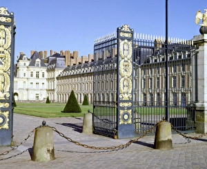 Gateway Prints: Fontainbleau, State Entrance Gate, 19th cent. France Copyright: aACollectionLtd
