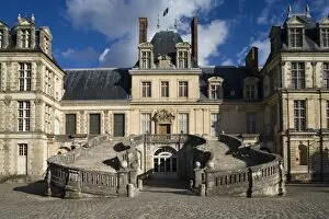 Images Dated 2nd November 2005: Fontainebleau Chateau, Seine et Marne (77), Ile de France, France