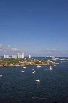 Images Dated 24th April 2010: Fort Lauderdale, Port Everglades, Florida, USA, Intracoastal, Grandeur of the Seas