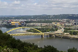 Images Dated 2017 August: Fort Pitt Bridge, Pittsburgh, Pennsylvania, USA