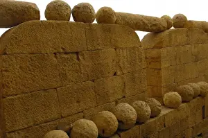Images Dated 6th November 2006: The Fort which stands 76 meters above the town of Jaisalmer and is enclosed by a 9km wall