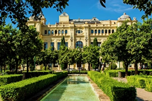 Images Dated 22nd June 2024: Fountain in Pedro Luis Alonso Gardens (Jardines de Pedro Luis Alonso) and the Ayuntamiento de Malaga (Malaga City Hall)