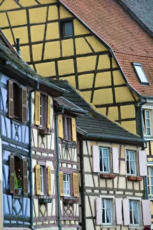 Images Dated 12th February 2005: FRANCE-Alsace (Haut Rhin)-Colmar: Half Timbered Houses of Petite Venise (Little Venice)