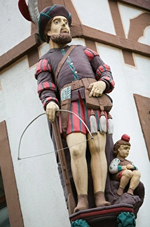 Images Dated 11th February 2005: FRANCE-Alsace (Haut Rhin)-Mulhouse: William Tell Statue / Old Town / rue Guillaume-Tell