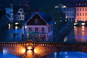 Images Dated 12th February 2005: FRANCE-Alsace (Haut Rhin)-Strasbourg: Evening View along the Ponts Couverts (Detail)