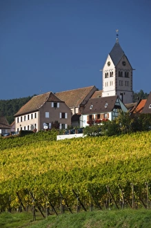 Route Des Vins Prints: France, Bas-Rhin, Alsace Region, Alsatian Wine Route, Itterswiller, town view