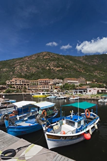 Images Dated 8th May 2012: France, Corsica, Corse-du-Sud Department, Calanche Region, Porto, town harbor