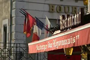 FRANCE-French Alps (Haute-Savoie)-ANNECY: Auberge du Lyonnais Restaurant Awning / Old Town