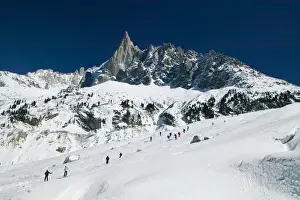 Images Dated 2nd March 2005: FRANCE-French Alps (Haute-Savoie)-CHAMONIX-MONT-BLANC: Le Montenvers / Winter Mer