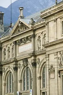 Images Dated 4th March 2005: FRANCE-French Alps (Isere)-GRENOBLE: Old Library Museum / Place de Verdun / Winter