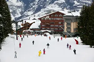 Images Dated 3rd March 2005: FRANCE-French Alps (Savoie)-COURCHEVEL 1850: Skiers / Ski Resort / Winter