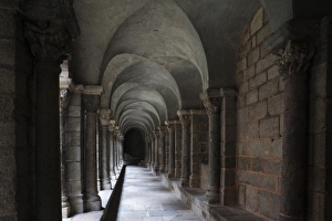 Images Dated 14th October 2010: France, Haute-Loire Department, Auvergne Region, Le Puy-en-Velay, Cathedrale Notre-Dame