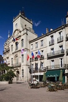 Images Dated 20th October 2010: France, Languedoc-Roussillon, Herault Department, Beziers, town hall