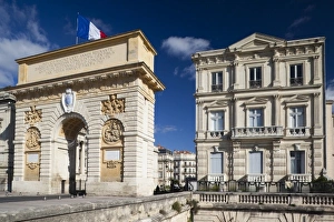 Images Dated 18th October 2010: France, Languedoc-Roussillon, Herault Department, Montpellier, Arc d Triomphe