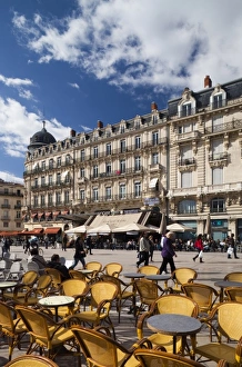 Images Dated 18th October 2010: France, Languedoc-Roussillon, Herault Department, Montpellier, Place de la Comedie