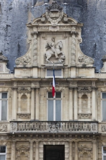 Images Dated 5th October 2010: France, Marne, Champagne Ardenne, Reims, Town Hall, Place de l Hotel de Ville