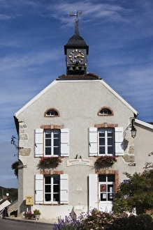 Images Dated 6th October 2010: France, Marne, Champagne Region, Hautvillers, town hall