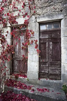 Images Dated 18th October 2010: France, Midi-Pyrenees Region, Aveyron Department, La Couvertoirade, town building detail