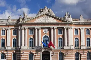 France, Midi-Pyrenees Region, Haute-Garonne Department, Toulouse, Place du Capitole