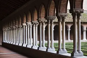Images Dated 25th October 2010: France, Midi-Pyrenees Region, Haute-Garonne Department, Toulouse, Eglise des Jacobins