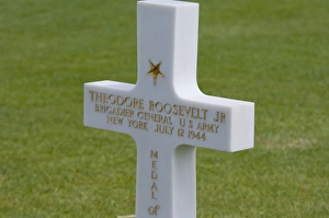 France, Normandy, Colleville-Sur-Mer. Normandy American Cemetery. White crosses mark
