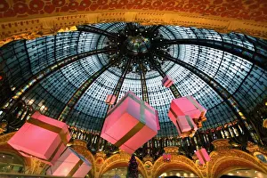 Images Dated 8th December 2009: France. Paris. Christmas decorations of Galeries Lafayette department store