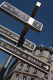 Images Dated 24th April 2009: France. Paris. Direction signs on the street