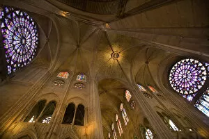 Images Dated 26th June 2006: France, Paris. Interior of Notre Dame Cathedral