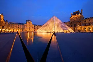 Images Dated 26th June 2006: France, Paris. The Louvre museum at twilight. Credit as: Jim Zuckerman / Jaynes Gallery