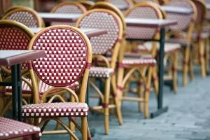 Cafe Tables and Chairs Gallery: France, PARIS, Montmartre: Place du Tertre, Cafe Tables