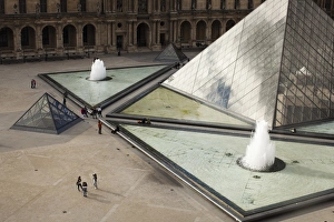 Images Dated 4th November 2010: France, Paris, Musee du Louvre museum, elevated view of Louvre Pyramid courtyard