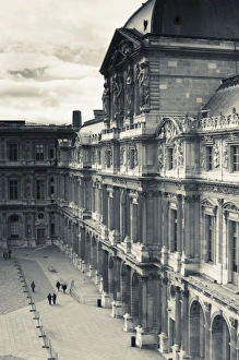 Images Dated 4th November 2010: France, Paris, Musee du Louvre museum, inner courtyard