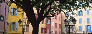 Images Dated 14th September 2018: France, Provence, Grasse. Colorful buildings
