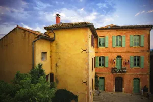 Roussillon Prints: France, Roussillon. Painted house in village