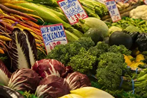 Food & Beverage Collection: Fresh vegetables for sale at Pike Place Market in Seattle, Washington State
