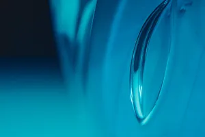 Aqua Prints: Frozen bubbles in glass