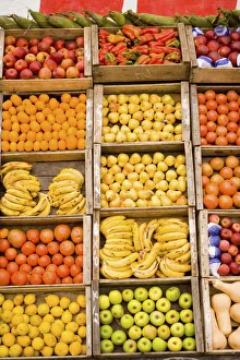 Images Dated 23rd May 2005: fruit stall, Old City, Montevideo, Uruguay