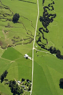 Images Dated 29th September 2005: Fsarmland, Kenepuru Head, Marlborough Sounds, South Island, New Zealand - aerial