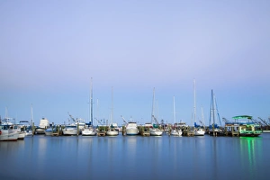 Images Dated 11th February 2016: Fulton Harbor and recreational boats