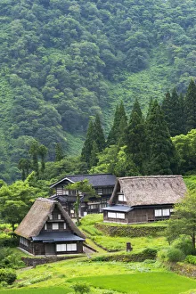 Images Dated 4th February 2015: Gassho-zukuri houses in the mountain, Ainokura Village, Gokayama, Toyama Prefecture
