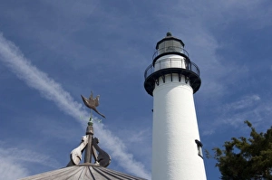 Images Dated 14th April 2011: Georgia, St. Simons Island. Historic St. Simons Island Lighthouse, c. 1872. (MR)