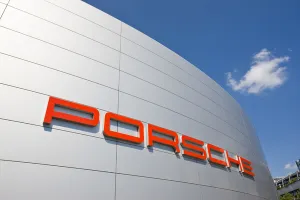 Images Dated 1st June 2008: GERMANY, Baden-Wurttemberg, Stuttgart-Zuffenhausen. Porsche Car showroom by factory