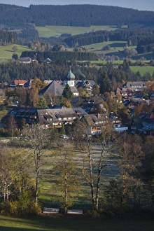 Images Dated 29th October 2014: Germany, Baden-Wurttemburg, Black Forest, Hinterzarten, elevated town view