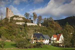 Images Dated 23rd October 2014: Germany, Baden-Wurttemburg, Black Forest, Schenkenzell, ruins of Schloss Schenkenburg