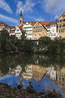 Germany, Baden-Wurttemburg, Tubingen, old town buildings along the Neckar River