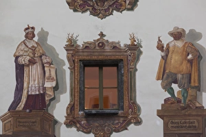 Images Dated 12th October 2014: Germany, Bavaria, Berchtesgaden, sgraffito building detail