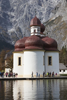 Images Dated 13th October 2014: Germany, Bavaria, Konigsee, St. Bartholoma, St. Bartholoma chapel, fall