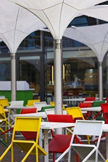Deutschland Prints: Germany, Bavaria, Munich, shopping district, cafe